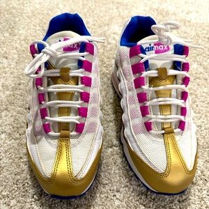 AUTHENTIC Nike Air Max 95 Kids Sz 4y Gold/Pink